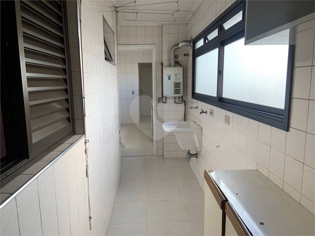 APARTAMENTO em VILA LEOPOLDINA