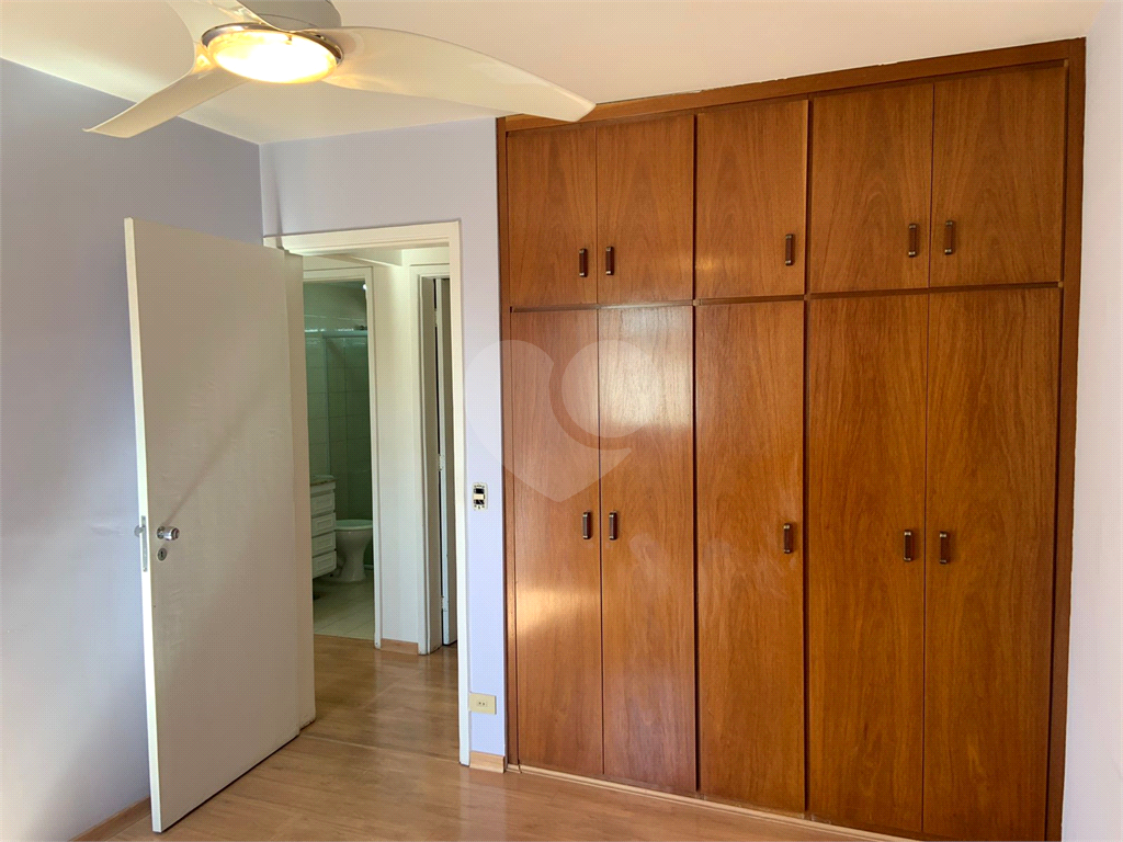APARTAMENTO em VILA LEOPOLDINA