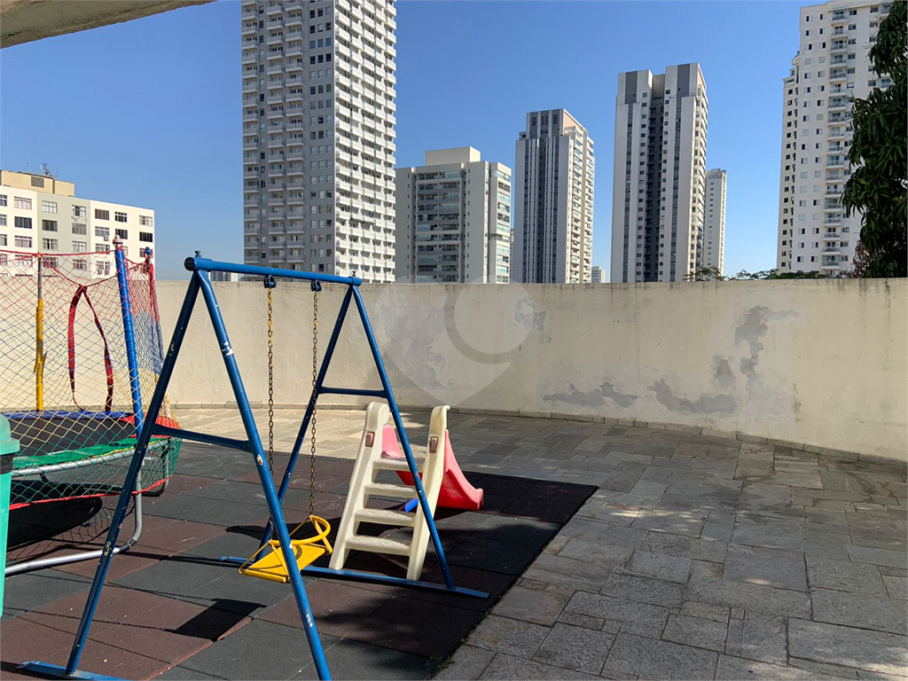 APARTAMENTO em VILA LEOPOLDINA