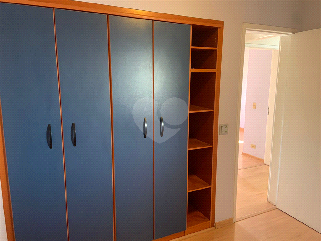 APARTAMENTO em VILA LEOPOLDINA