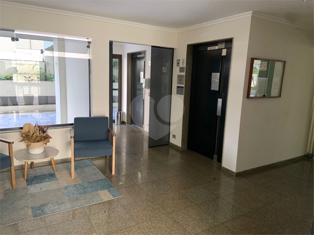 APARTAMENTO em VILA LEOPOLDINA