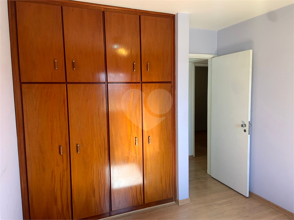 APARTAMENTO em VILA LEOPOLDINA