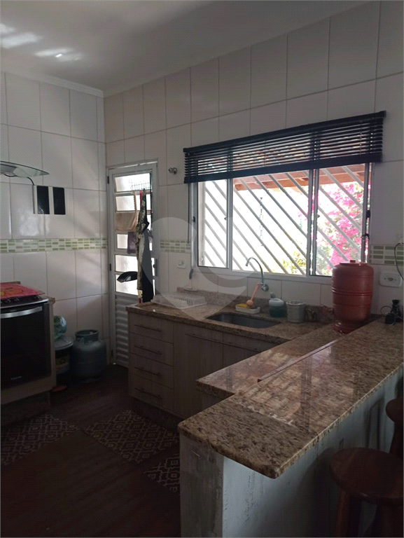 Casa à venda com 3 quartos, 200m² - Foto 28