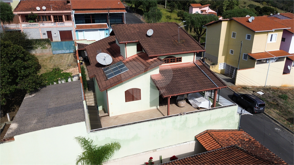 Casa à venda com 3 quartos, 276m² - Foto 9