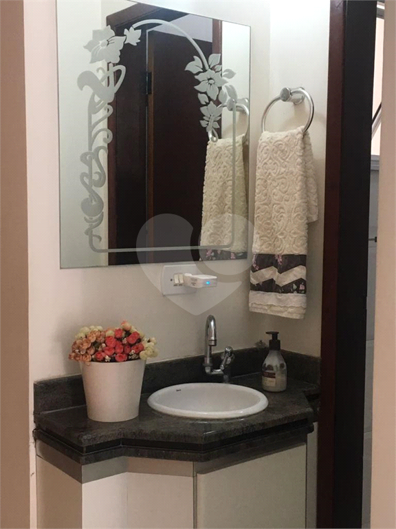 Sobrado com 180 m² à venda na Penha 