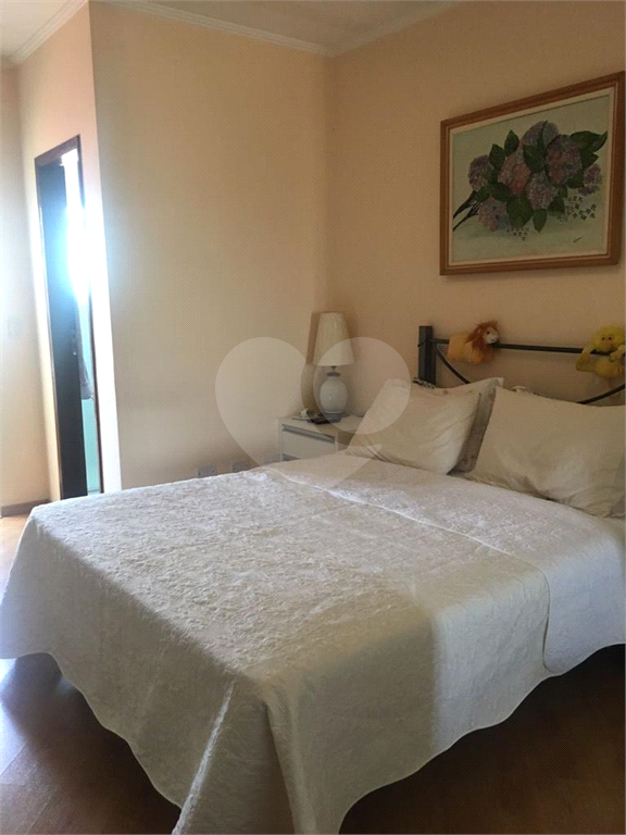 Sobrado com 180 m² à venda na Penha 