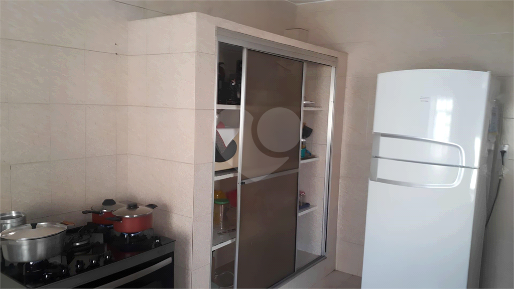 Casa à venda com 3 quartos, 169m² - Foto 7