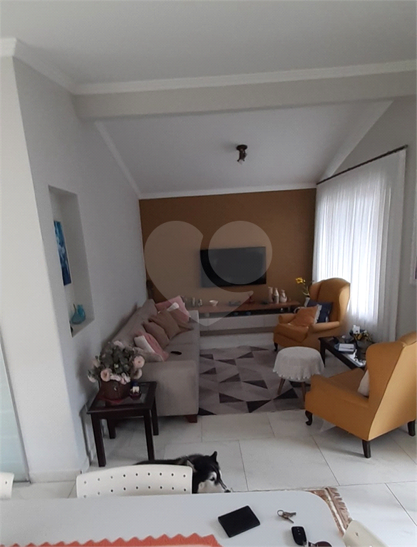 Casa à venda com 3 quartos, 290m² - Foto 1