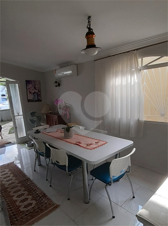 Casa à venda com 3 quartos, 290m² - Foto 3