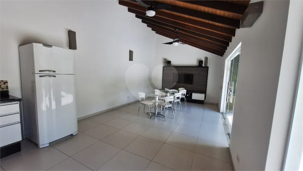 SOBRADO CONDOMINIO FECHADO PROX A SERRA