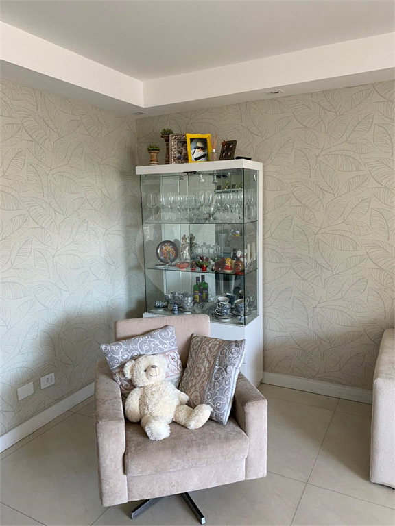 Apartamento com 91m² 3 dormitórios sendo 1 suíte 2 vagas de garagem 
