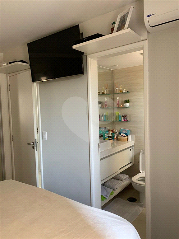 Apartamento com 91m² 3 dormitórios sendo 1 suíte 2 vagas de garagem 