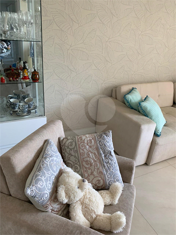 Apartamento com 91m² 3 dormitórios sendo 1 suíte 2 vagas de garagem 