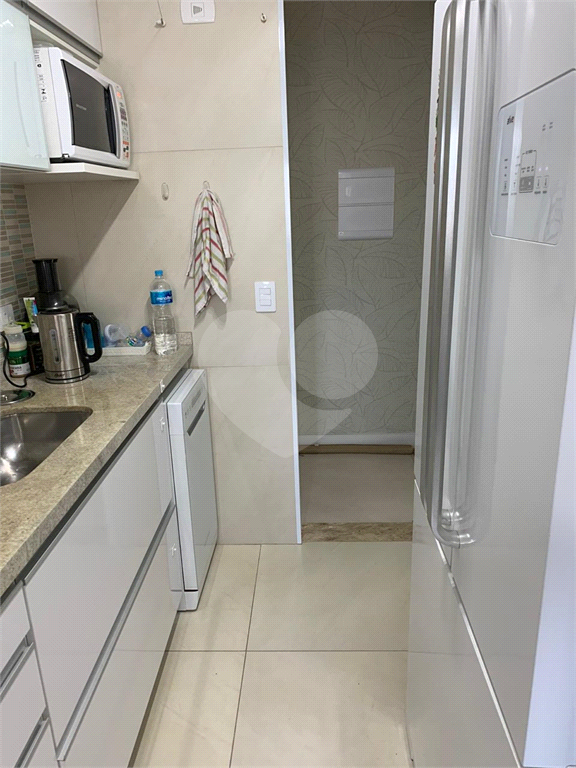 Apartamento com 91m² 3 dormitórios sendo 1 suíte 2 vagas de garagem 