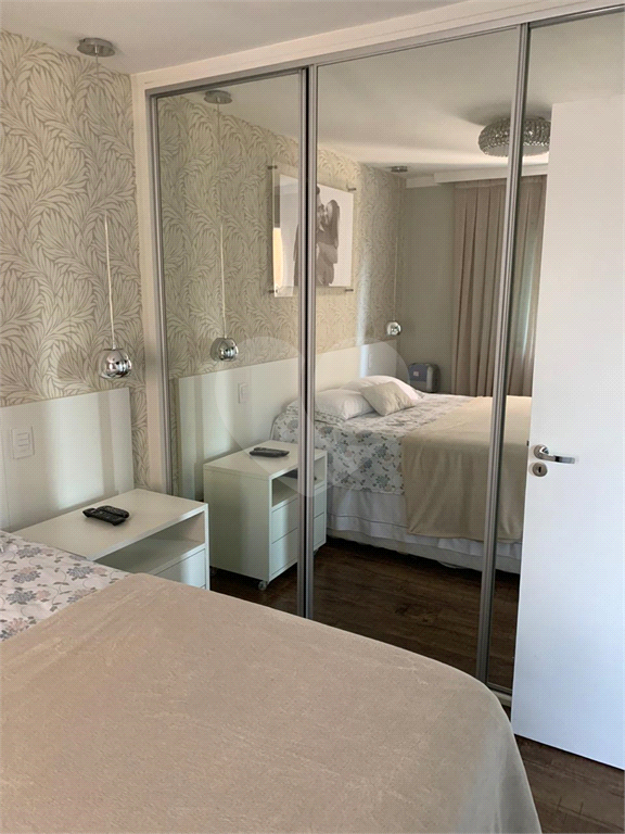 Apartamento com 91m² 3 dormitórios sendo 1 suíte 2 vagas de garagem 