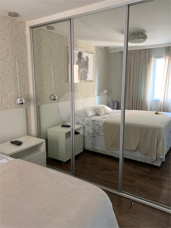 Apartamento com 91m² 3 dormitórios sendo 1 suíte 2 vagas de garagem 