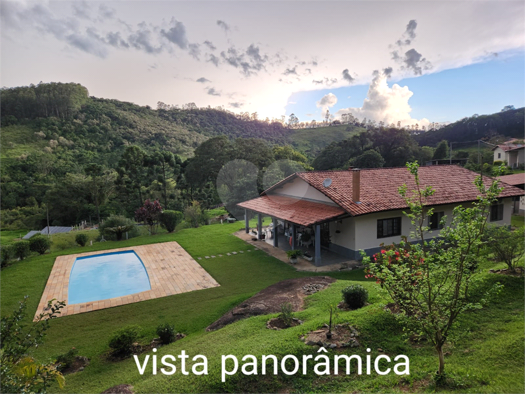 Fazenda à venda com 3 quartos, 270m² - Foto 1