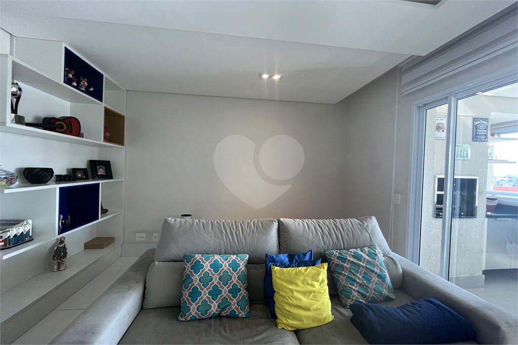 Apartamento de 117 m² na Barra Funda, com 3 suítes,