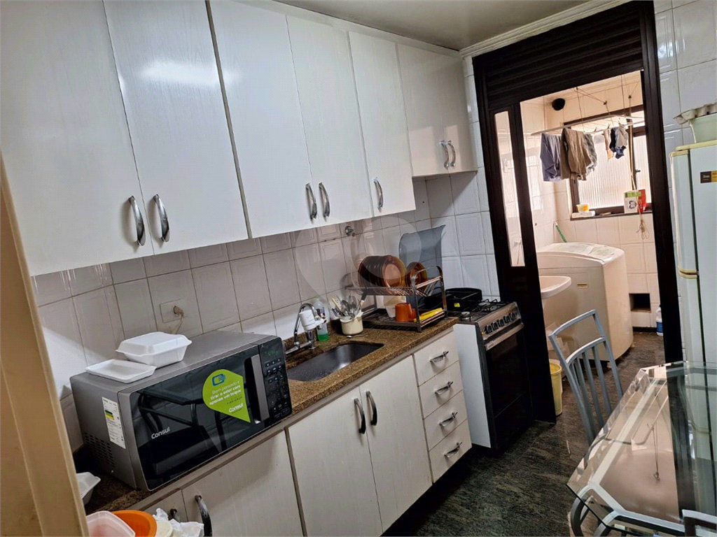 APARTAMENTO em PARADA INGLESA