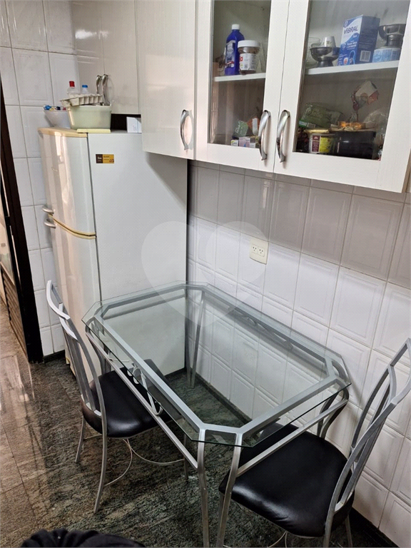 APARTAMENTO em PARADA INGLESA