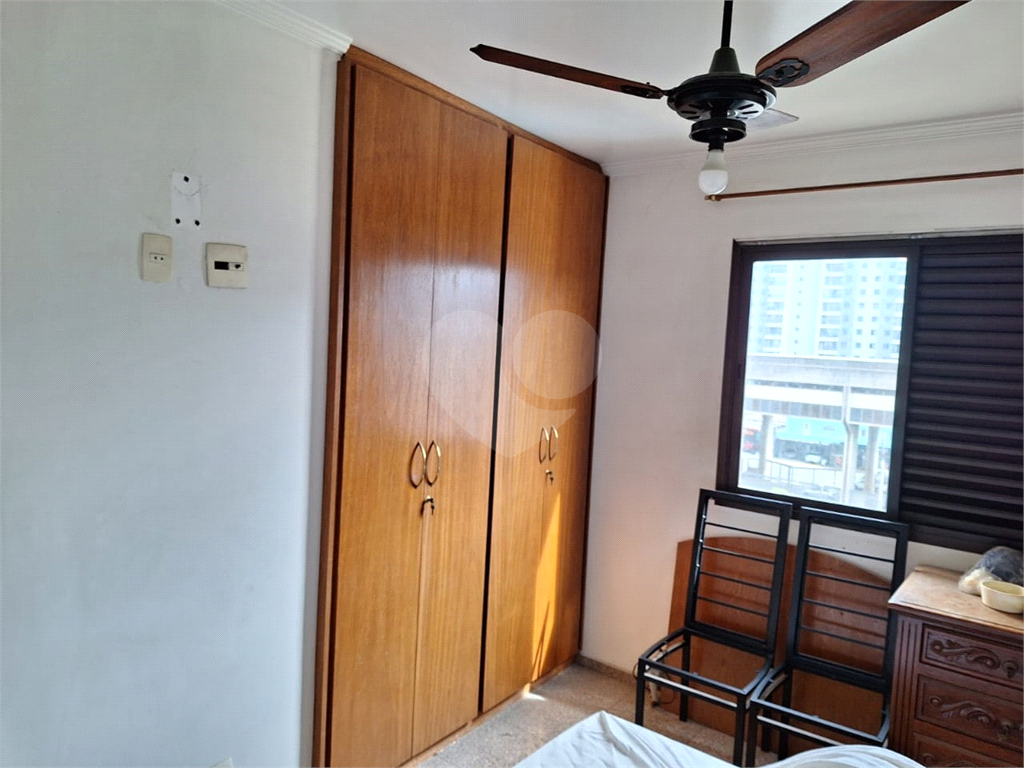 APARTAMENTO em PARADA INGLESA