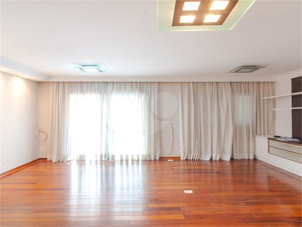 APARTAMENTO em VILA MARIANA