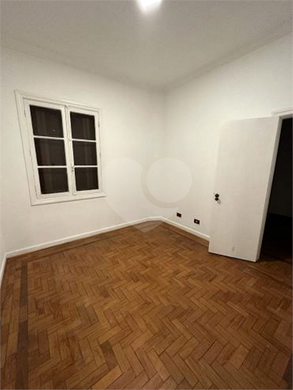 APARTAMENTO em BELA VISTA