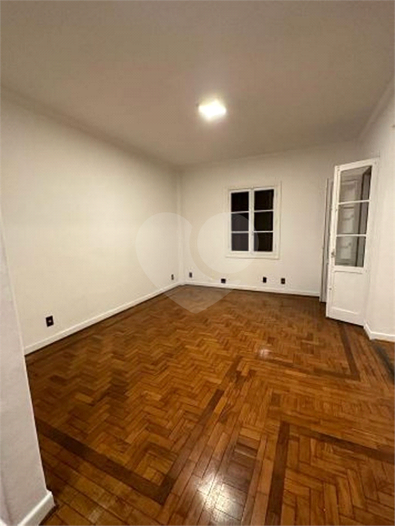 APARTAMENTO em BELA VISTA