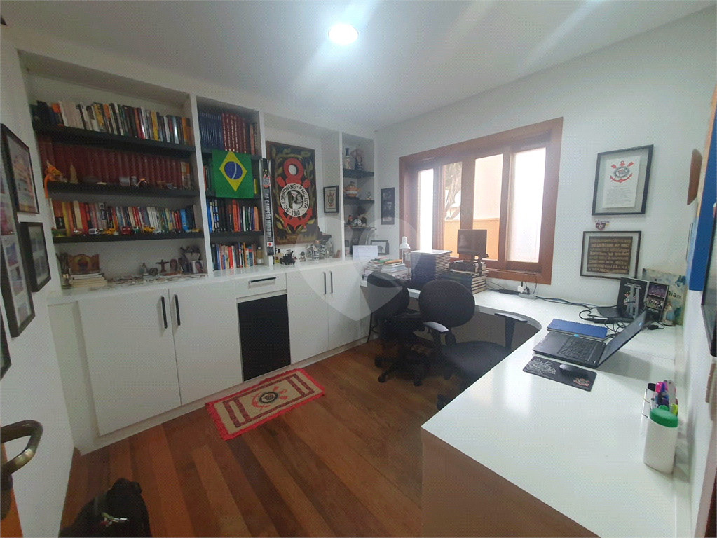 Casa de Condomínio à venda com 5 quartos, 407m² - Foto 23