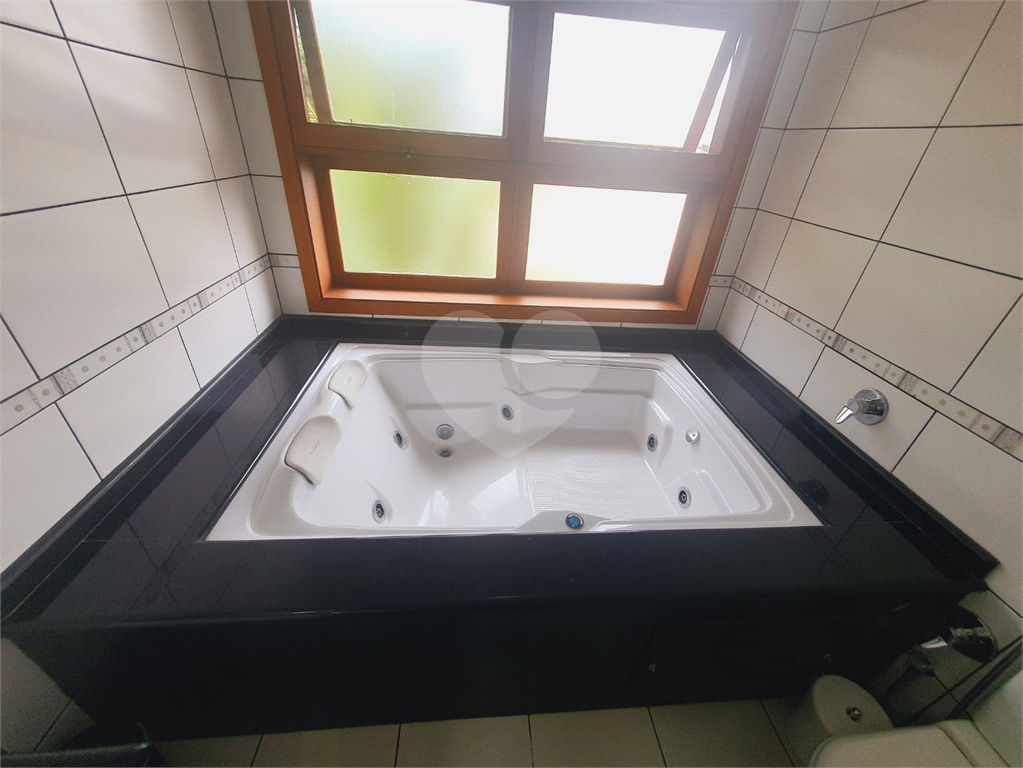 Casa de Condomínio à venda com 5 quartos, 407m² - Foto 55