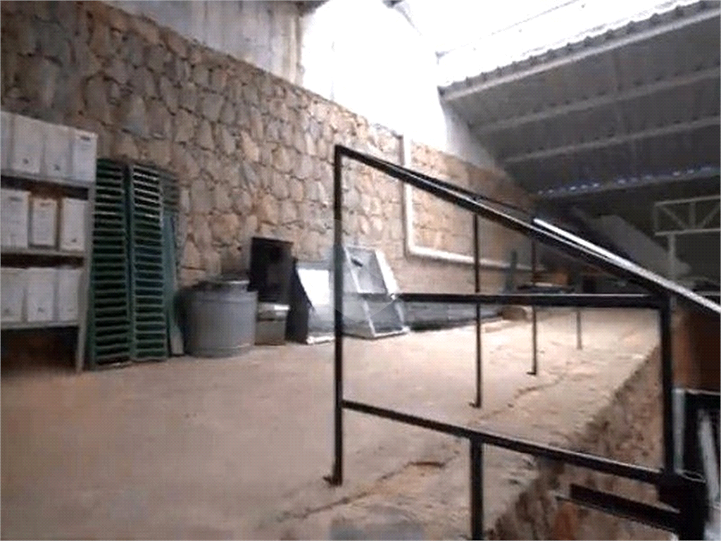 Depósito-Galpão-Armazém à venda, 700m² - Foto 8