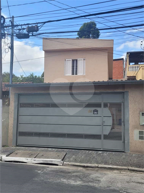 Sobrado reformado - Bairro do LIMÃO