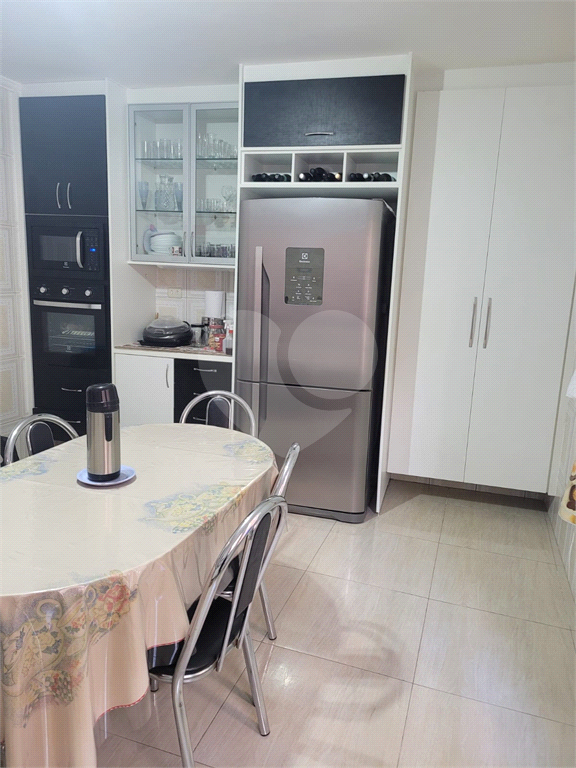Sobrado reformado - Bairro do LIMÃO