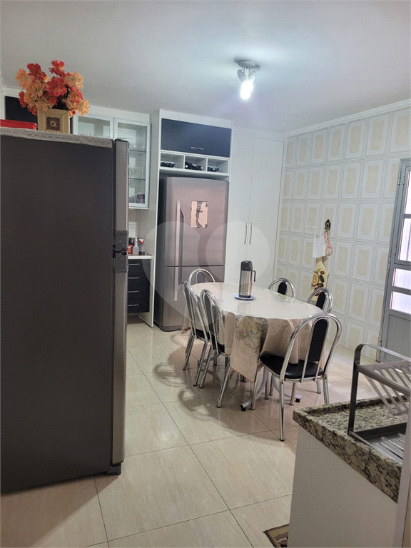 Sobrado reformado - Bairro do LIMÃO