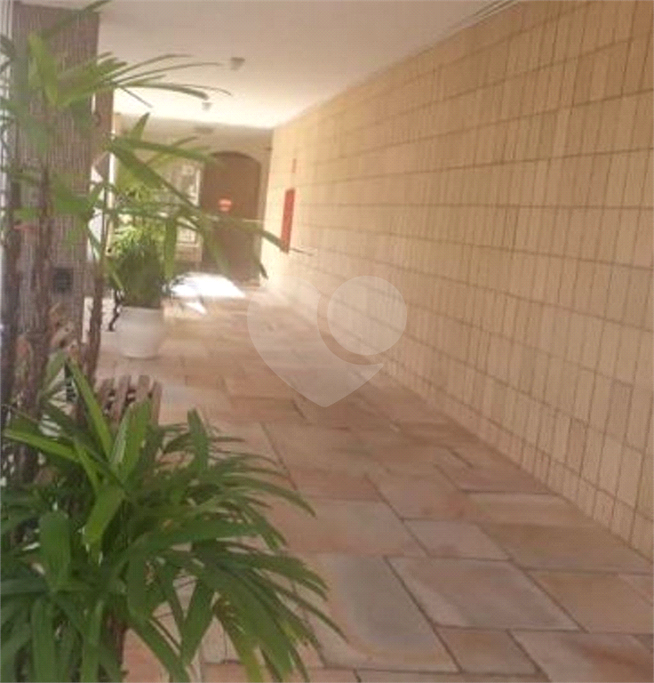 APARTAMENTO em CASA VERDE