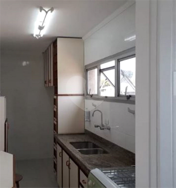 APARTAMENTO em CASA VERDE