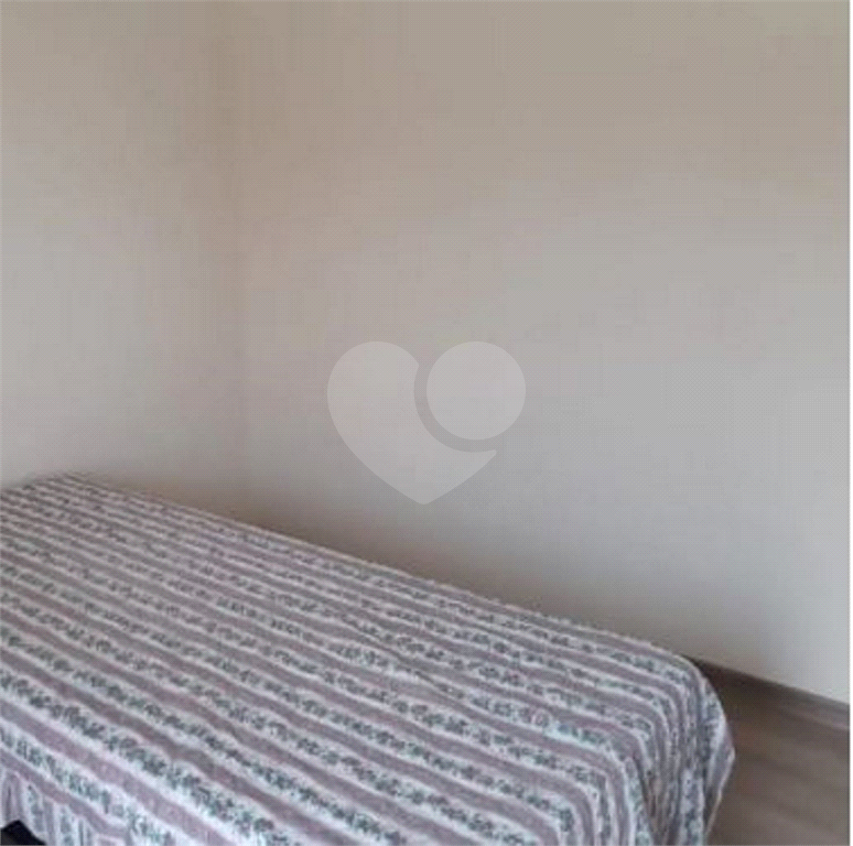 APARTAMENTO em CASA VERDE
