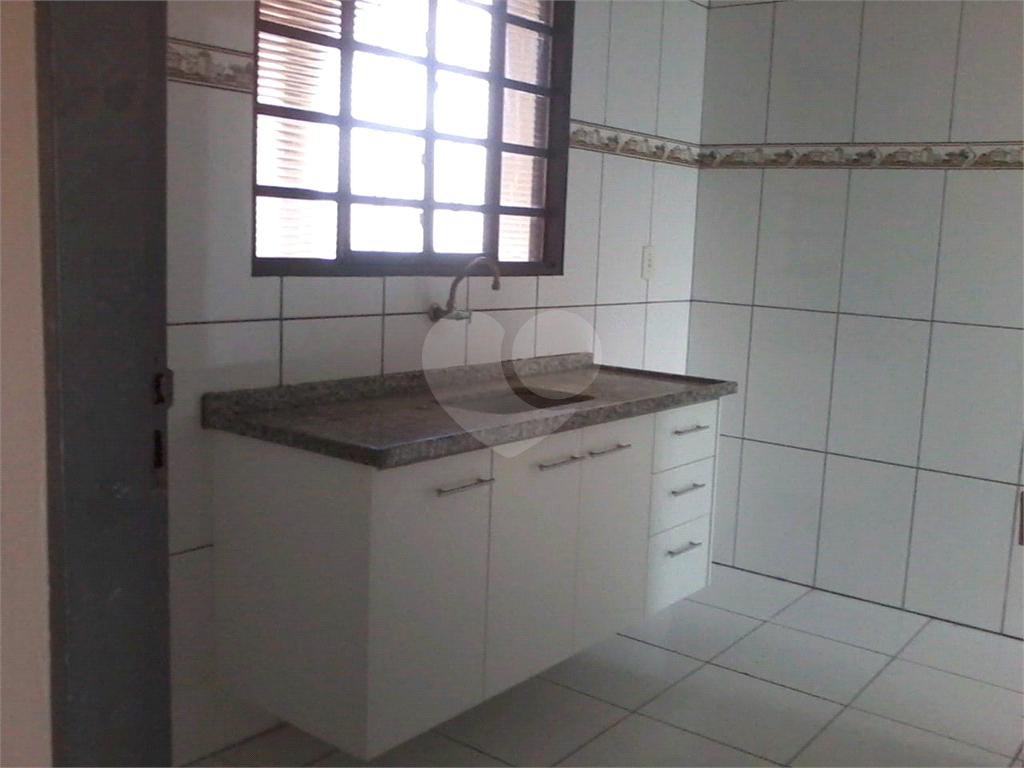 Casa à venda com 2 quartos, 90m² - Foto 17