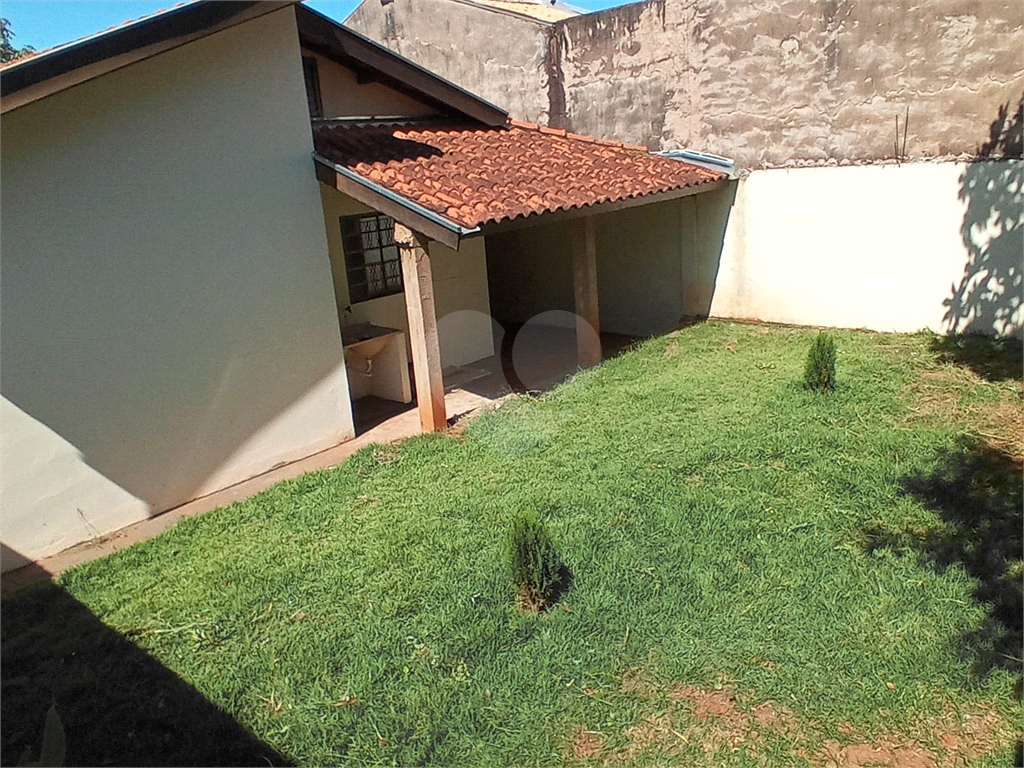 Casa à venda com 2 quartos, 90m² - Foto 13