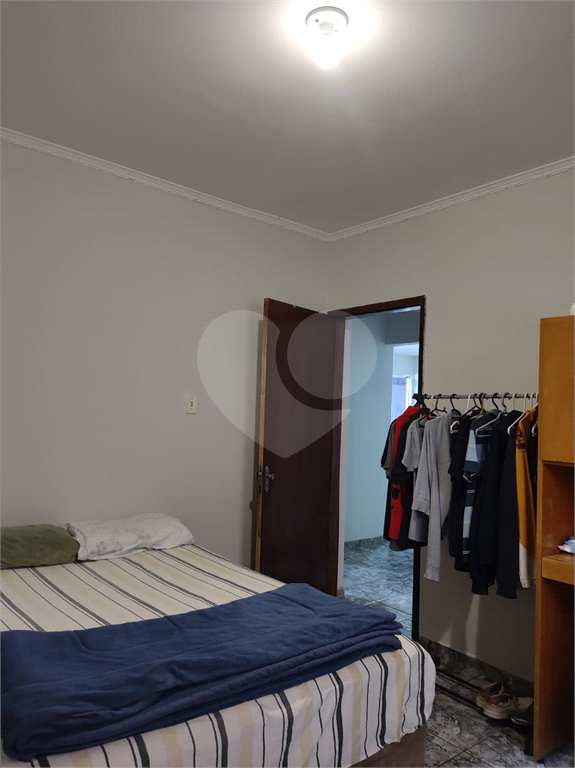 Casa à venda com 3 quartos, 180m² - Foto 11