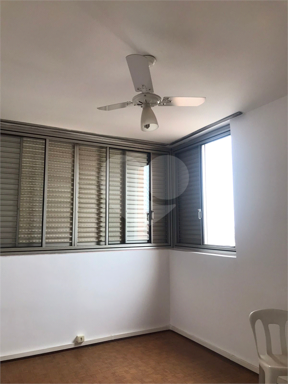 Apartamento à venda com 3 quartos, 130m² - Foto 3