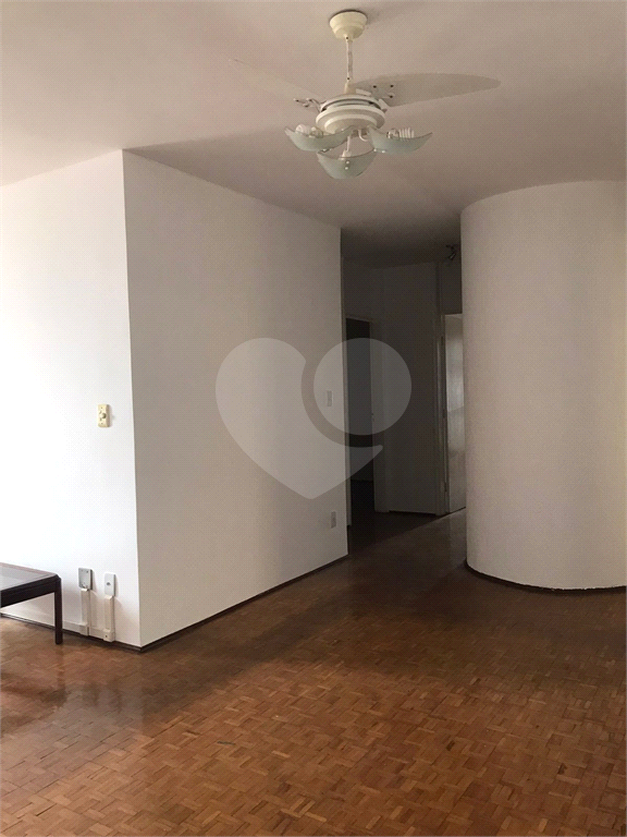 Apartamento à venda com 3 quartos, 130m² - Foto 4