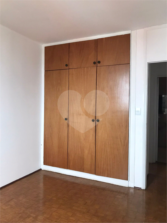 Apartamento à venda com 3 quartos, 130m² - Foto 23