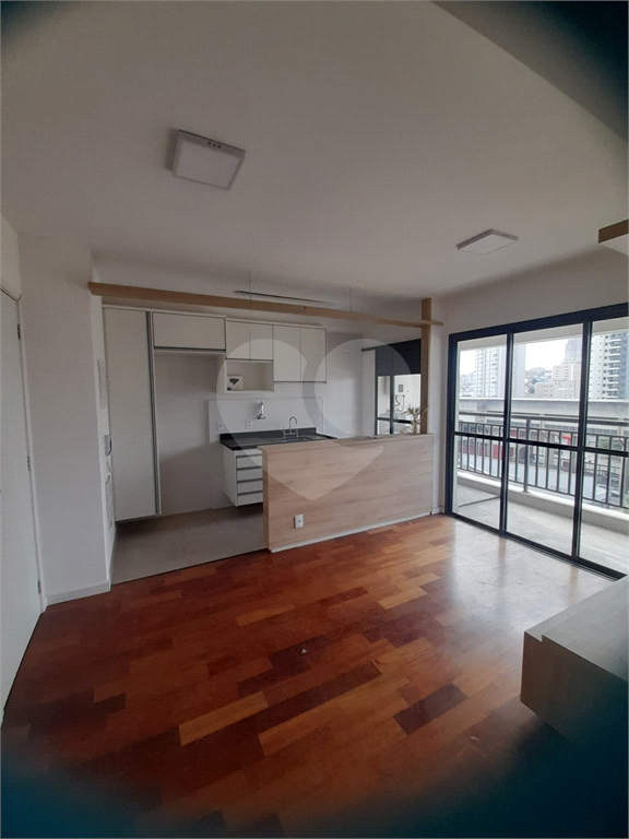 Apartamento para alugar ou comprar com 2 dormitórios e 1 vaga ao lado do metrô Parada Inglesa