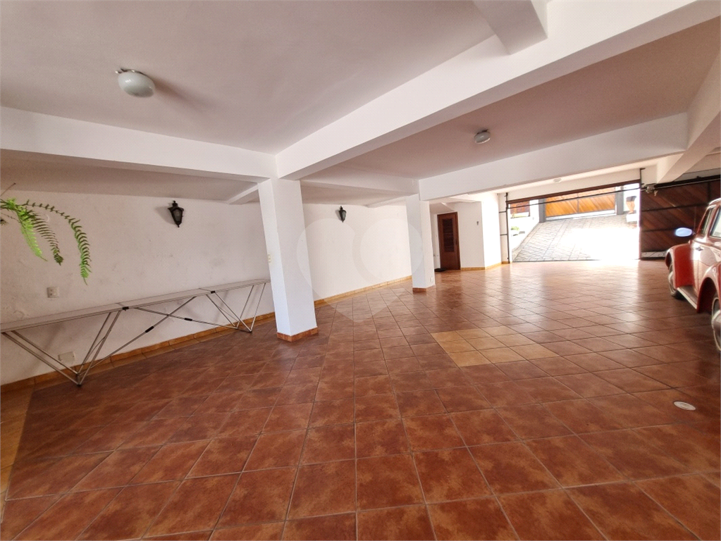 VENDA - Casa Alto Padrão em Condomínio JD França | 470m² | 4 Dormitórios |  Piscina 