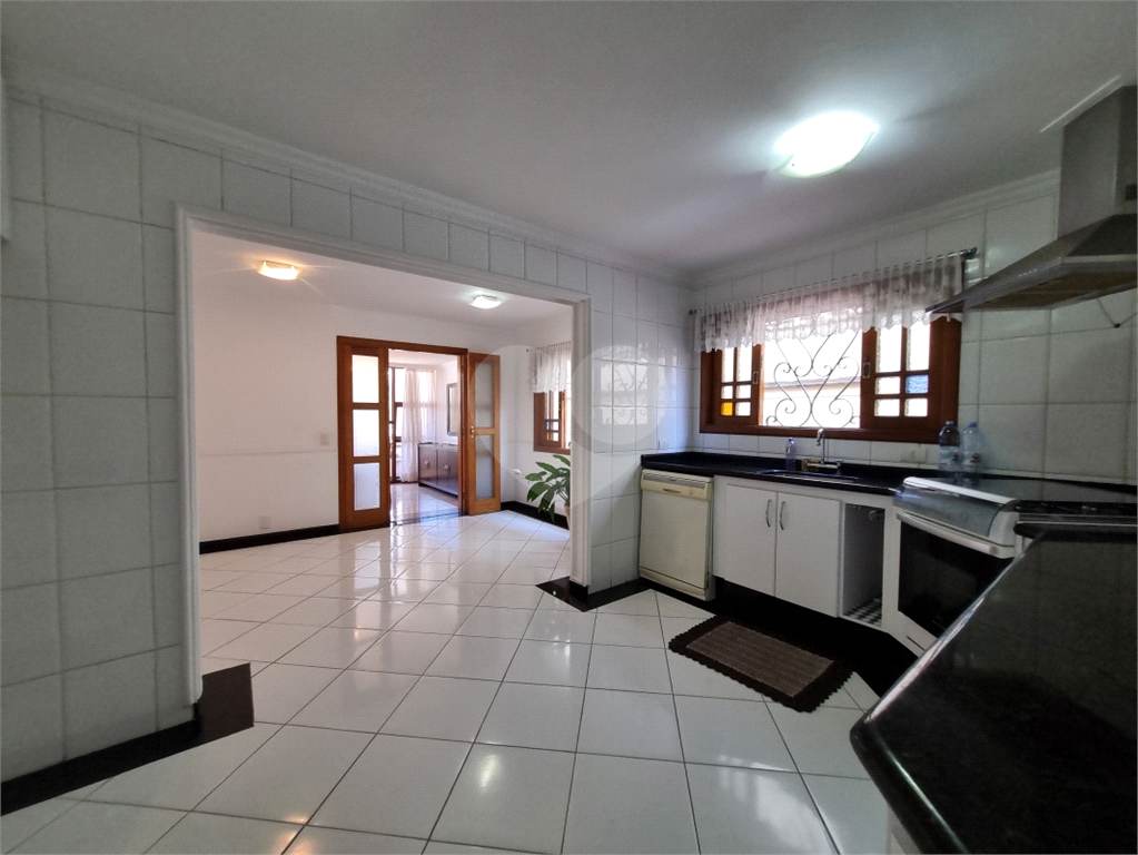 VENDA - Casa Alto Padrão em Condomínio JD França | 470m² | 4 Dormitórios |  Piscina 