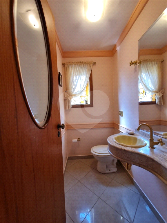 VENDA - Casa Alto Padrão em Condomínio JD França | 470m² | 4 Dormitórios |  Piscina 