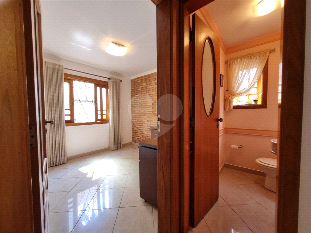 VENDA - Casa Alto Padrão em Condomínio JD França | 470m² | 4 Dormitórios |  Piscina 