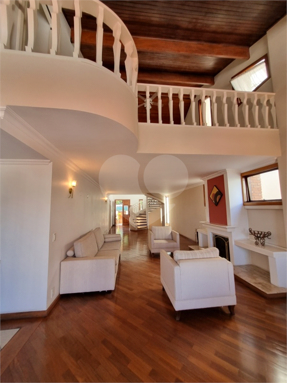 VENDA - Casa Alto Padrão em Condomínio JD França | 470m² | 4 Dormitórios |  Piscina 