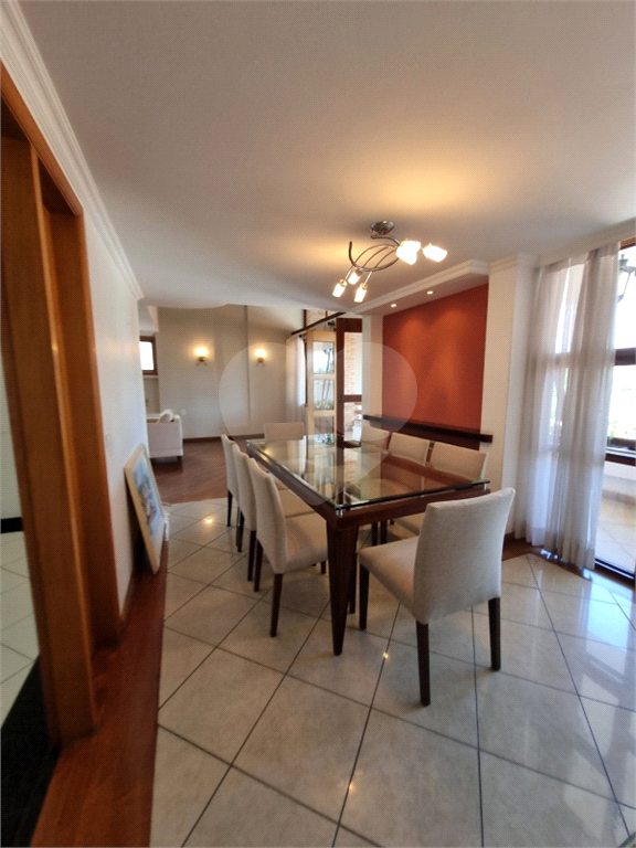 VENDA - Casa Alto Padrão em Condomínio JD França | 470m² | 4 Dormitórios |  Piscina 